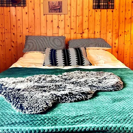 Martine Chalet *